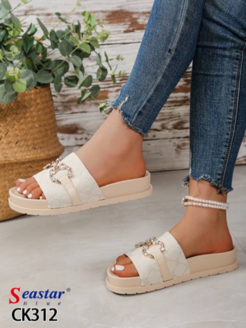 Klapki damskie Roz 36-41 / 12 par